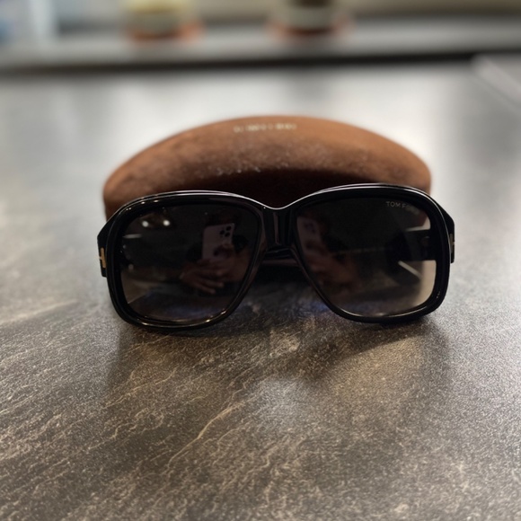 Tom Ford Sunglasses - Picture 2 of 5
